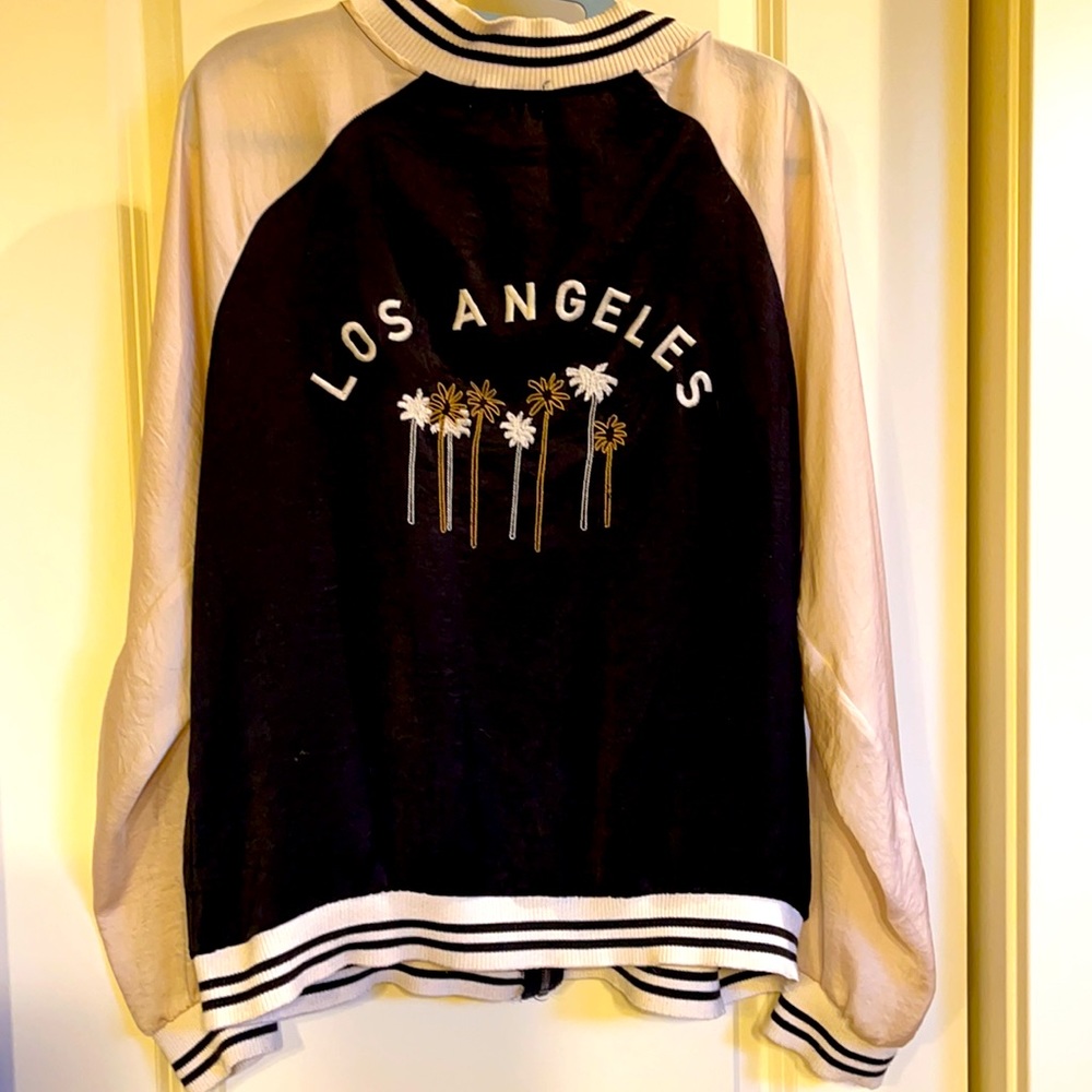 Light Jacket - Picture 2 of 4